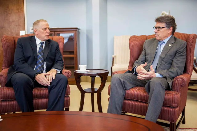 Secretary Perry meets with John Minge, Chairman and President of BP America Inc. and Robert Stout Jr. VP Head of Regulatory Affairs. (PHOTO CREDIT: Simon Edelman, Energy Department). Getting leadership influence exercises right the first time