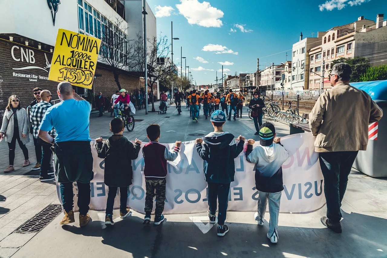 manifestation, rentals, evictions, union llogaters, manifestation, manifestation, manifestation, manifestation, manifestation. Can you lead change in Ontario's unionised public sector under collective agreements?